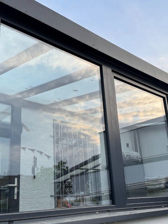 Fenster- und Türenmontage im Rohbau